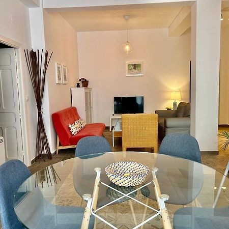 Acogedor Apt 8Pax 4Bdr 2Bth - Cozyhomesevilla1 Kültér fotó