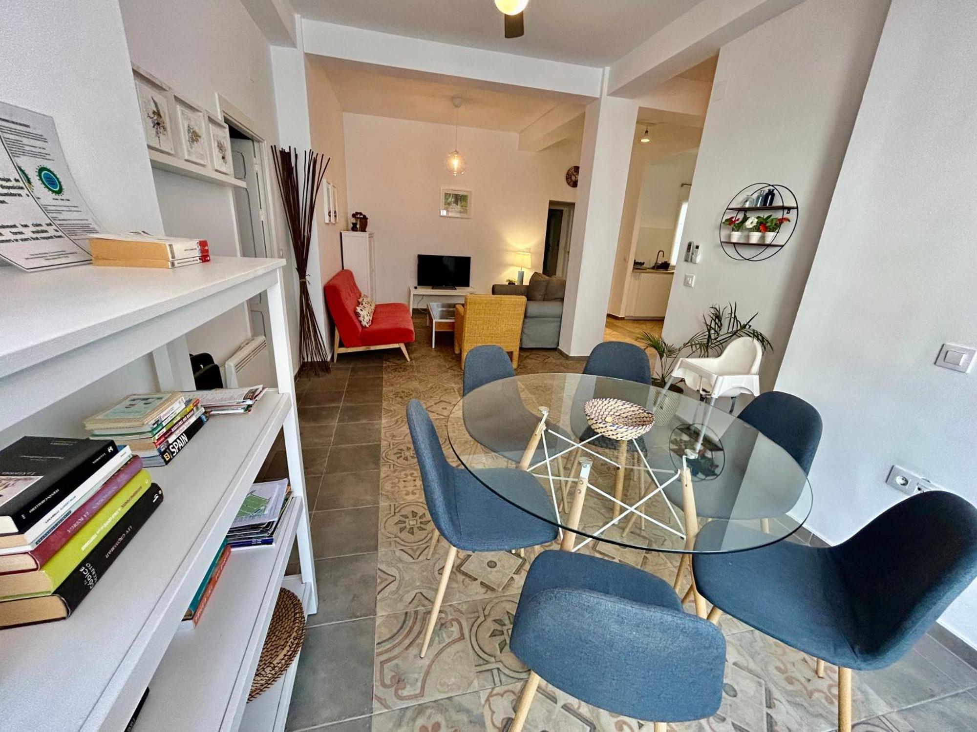 Acogedor Apt 8Pax 4Bdr 2Bth - Cozyhomesevilla1 Kültér fotó
