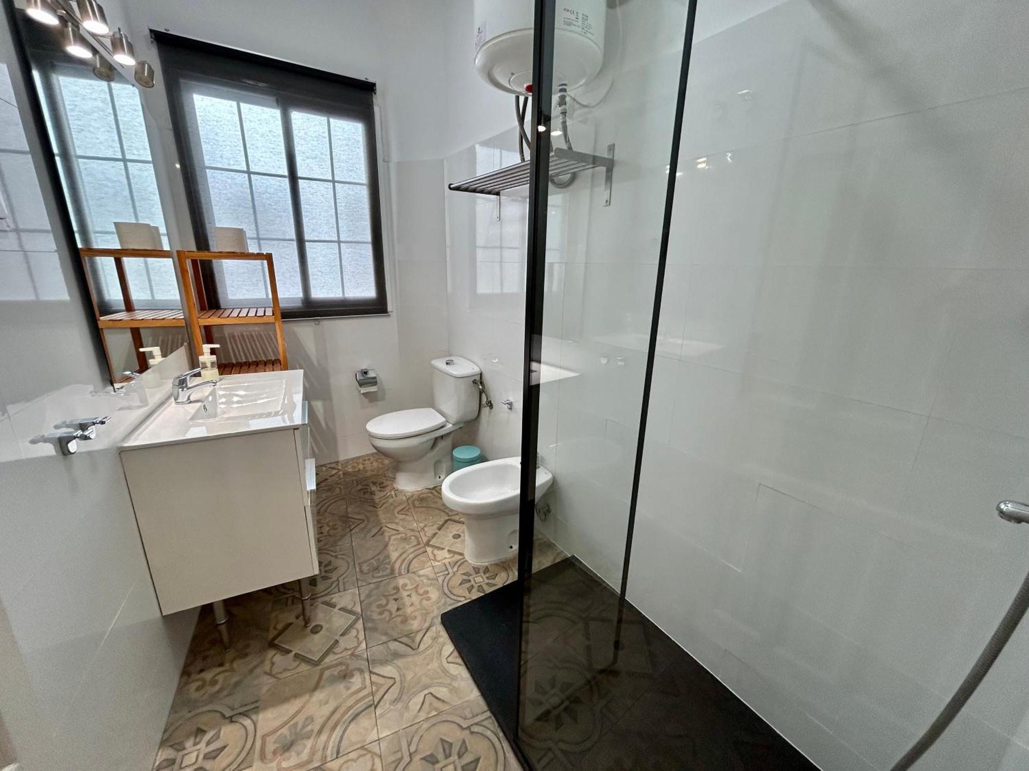Acogedor Apt 8Pax 4Bdr 2Bth - Cozyhomesevilla1 Kültér fotó
